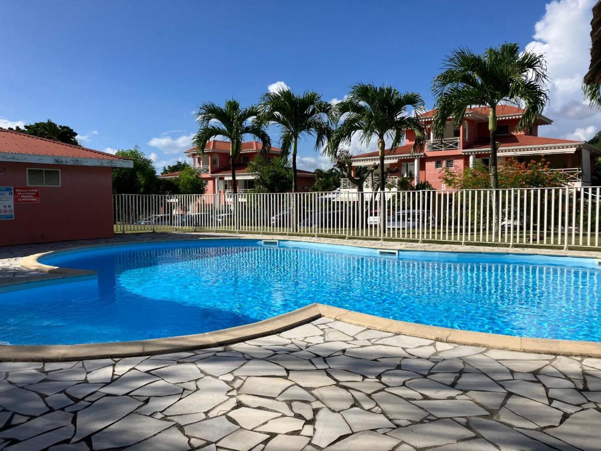 Le Flamboyant - 5P - 2Ch - Piscine - Plage 300M Les Trois-Ilets Exterior photo
